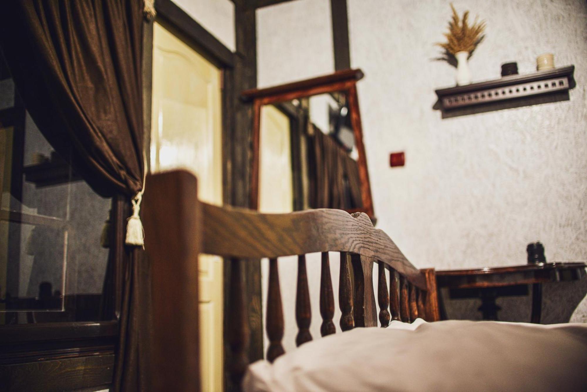 Camere De Inchiriat Pasi Liberi Tău Bistra Exterior foto